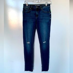 KanCan Estilo Distressed Jeans Size 26